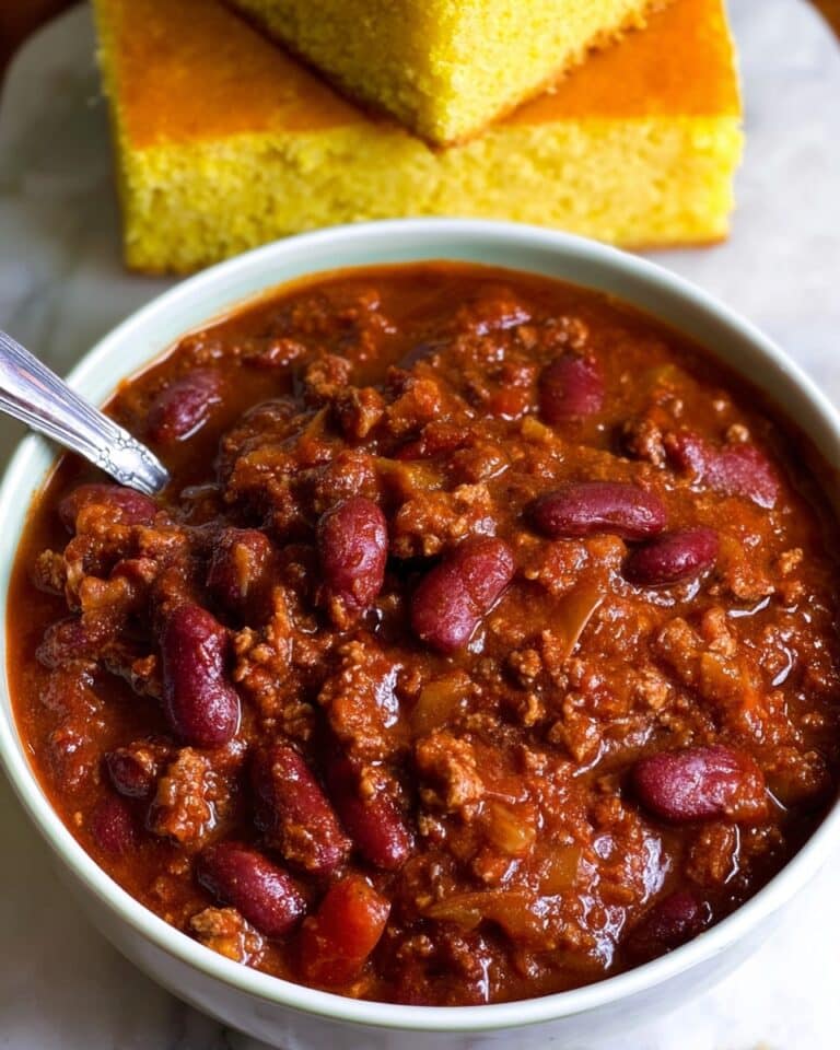 One-Pot Beef Chili with Kidney Beans and Spices Recipe