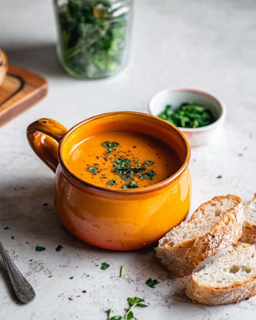 Easy Fresh Carrot Soup Recipe