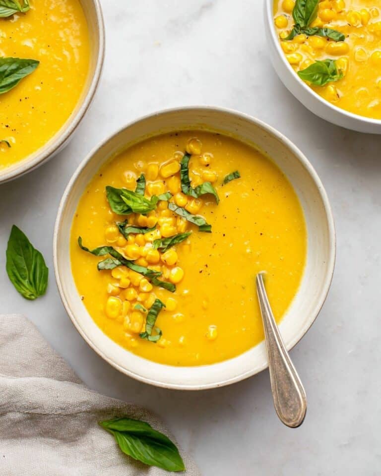 Slow Cooker Creamy Vegetarian Corn Chowder Recipe